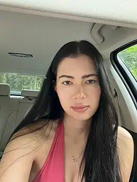 Snapshot of clairewntr chatting on May 7, 2026, 1:49 pm clairewntr online show from May 7, 2026, 1:49 pm