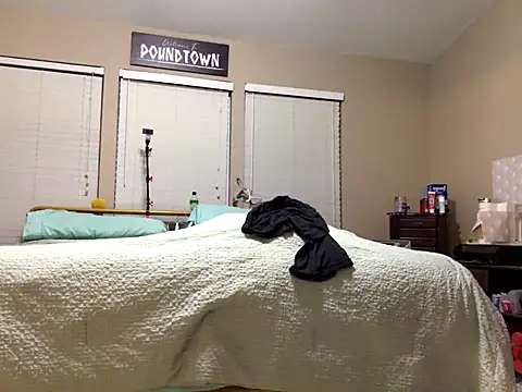 chasity1621 online show from November 30, 2025, 4:27 am