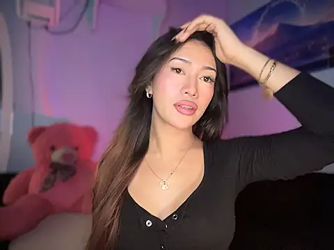 Snapshot of Jasmine_Elcock chatting on November 23, 2025, 3:56 pm Jasmine Elcock online show from November 23, 2025, 3:56 pm