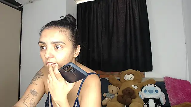 kathy luisa online show from December 18, 2025, 4:35 pm