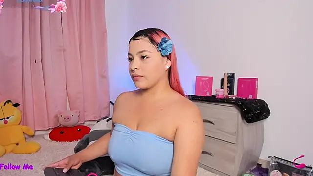 SophieRossi online show from February 22, 2026, 3:18 am