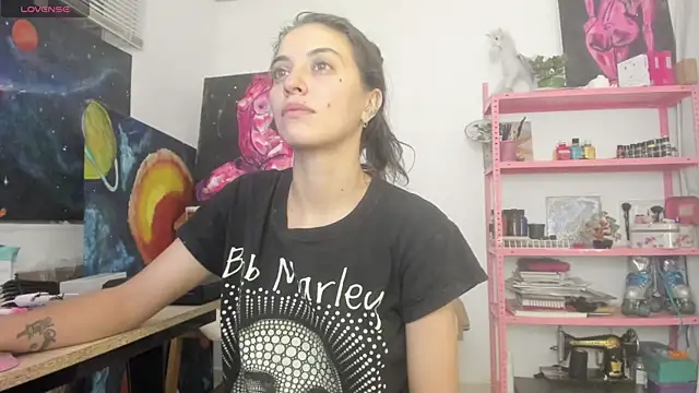 mariecam420 online show from March 19, 2026, 2:21 pm