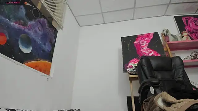 mariecam420 online show from April 10, 2026, 8:57 pm