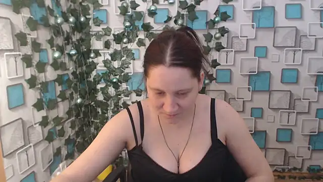 JosieJun  online show from January 24, 2025, 7:18 pm