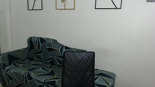 AmazingLuchie online show from February 17, 2025, 5:47 am