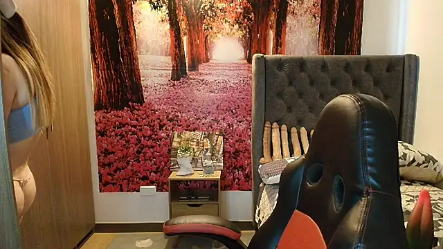 Snapshot of sofia23dirty chatting on October 26, 2025, 9:42 pm sofia23dirty online show from October 26, 2025, 9:42 pm