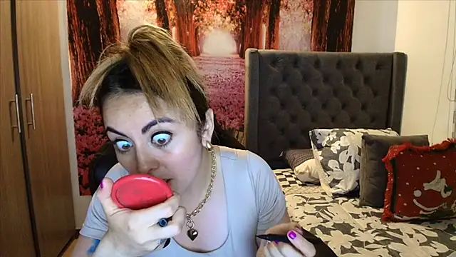 Snapshot of sofia23dirty chatting on November 26, 2025, 10:22 pm sofia23dirty online show from November 26, 2025, 10:22 pm