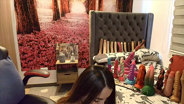 Snapshot of sofia23dirty chatting on December 13, 2025, 8:14 pm sofia23dirty online show from December 13, 2025, 8:14 pm