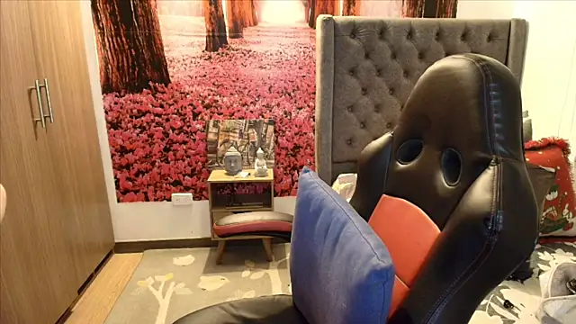 Snapshot of sofia23dirty chatting on December 15, 2025, 10:25 pm sofia23dirty online show from December 15, 2025, 10:25 pm