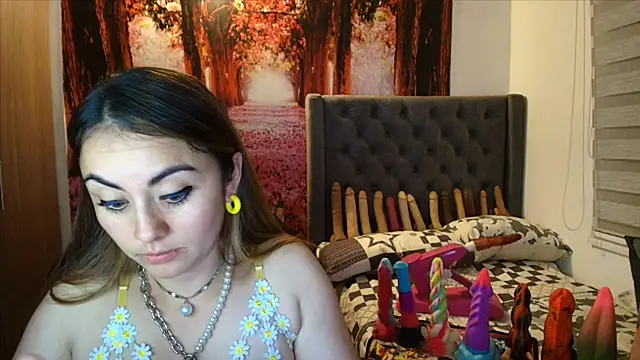 Snapshot of sofia23dirty chatting on February 2, 2026, 10:52 pm sofia23dirty online show from February 2, 2026, 10:52 pm