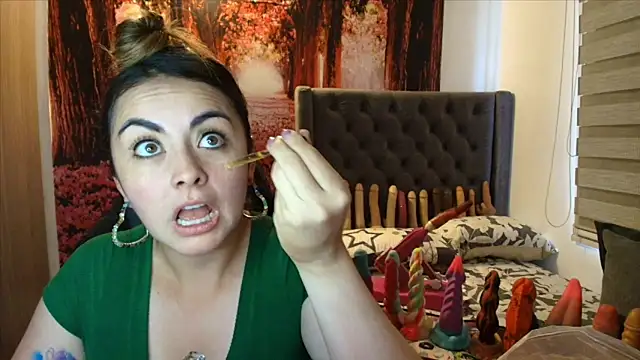 Snapshot of sofia23dirty chatting on February 8, 2026, 7:50 pm sofia23dirty online show from February 8, 2026, 7:50 pm