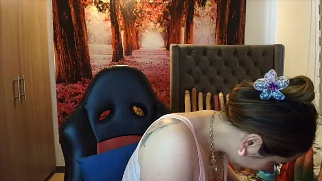 Snapshot of sofia23dirty chatting on February 14, 2026, 3:53 pm sofia23dirty online show from February 14, 2026, 3:53 pm