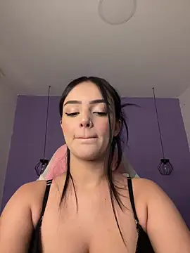 anniehart online show from October 17, 2025, 1:09 am