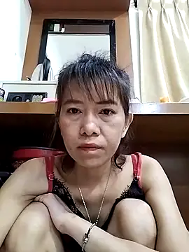 Little suzy5 online show from May 17, 2026, 8:05 pm