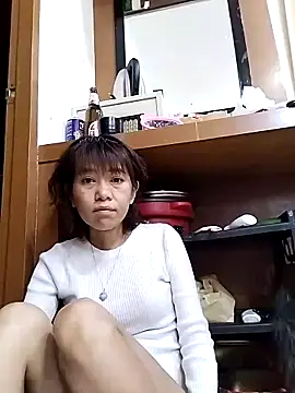 Little suzy5 online show from May 18, 2026, 8:03 pm