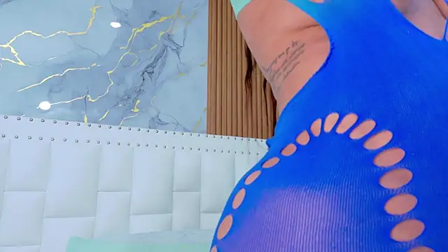 Snapshot of IrresistibleMilf chatting on October 1, 2025, 3:29 pm IrresistibleMilf online show from October 1, 2025, 3:29 pm