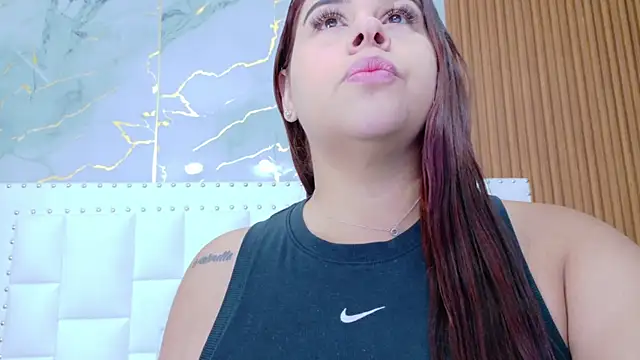 Snapshot of IrresistibleMilf chatting on October 17, 2025, 12:19 pm IrresistibleMilf online show from October 17, 2025, 12:19 pm