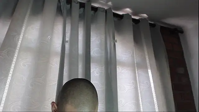 Armando 2002 online show from September 24, 2025, 4:32 pm