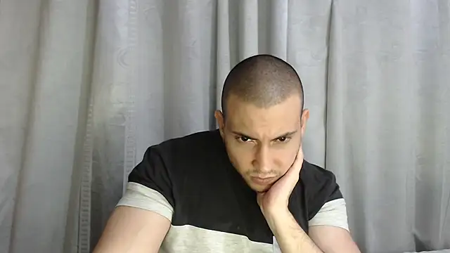 Armando 2002 online show from October 2, 2025, 3:02 am