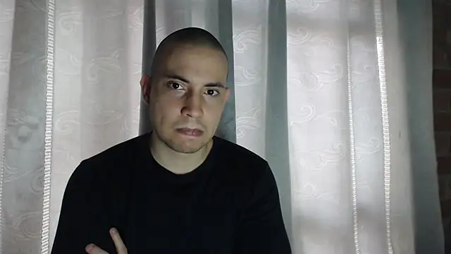 Armando 2002 online show from November 14, 2025, 4:17 pm