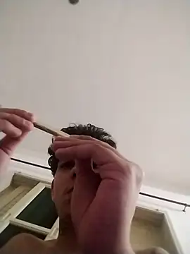 eu poseison online show from November 12, 2025, 3:18 am