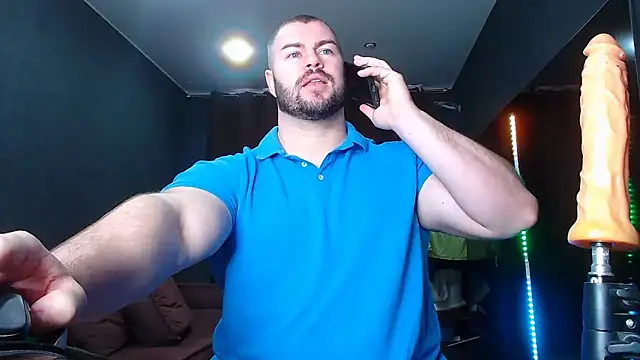 muscularjohnforuX online show from March 8, 2025, 9:50 am