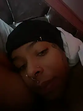 CutieFrmthehood online show from February 3, 2025, 2:45 pm