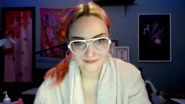 JenniferGwen online show from February 18, 2025, 3:42 am