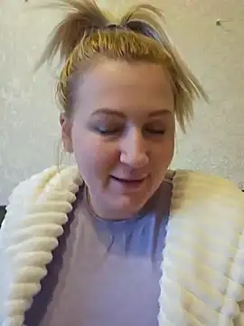 Marushka online show from December 15, 2024, 2:05 pm