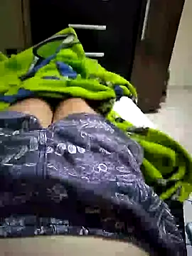 Snapshot of shiiank chatting on April 14, 2026, 1:22 am shiiank online show from April 14, 2026, 1:22 am