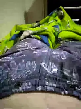 Snapshot of shiiank chatting on April 16, 2026, 1:06 am shiiank online show from April 16, 2026, 1:06 am