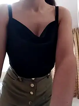 Snapshot of baby_sweet_girl_ chatting on March 14, 2025, 10:49 pm baby sweet girl  online show from March 14, 2025, 10:49 pm