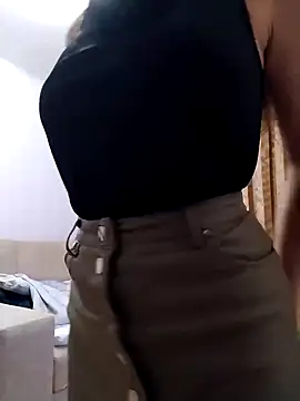 Snapshot of baby_sweet_girl_ chatting on September 21, 2025, 8:43 pm baby sweet girl  online show from September 21, 2025, 8:43 pm