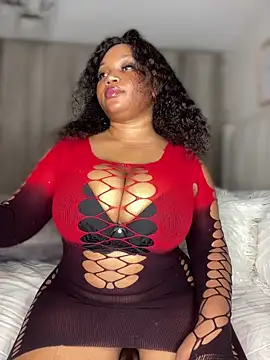 Snapshot of Hyra_Ari chatting on March 1, 2026, 10:01 pm Hyra Ari online show from March 1, 2026, 10:01 pm