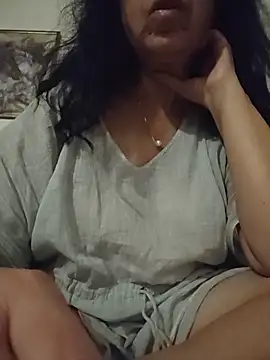 Susannemilf online show from April 9, 2026, 10:59 pm