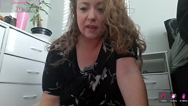 julimonroe online show from January 17, 2026, 3:06 pm