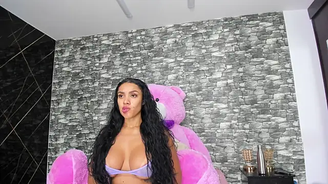 HeidyWillss online show from January 10, 2025, 7:21 pm