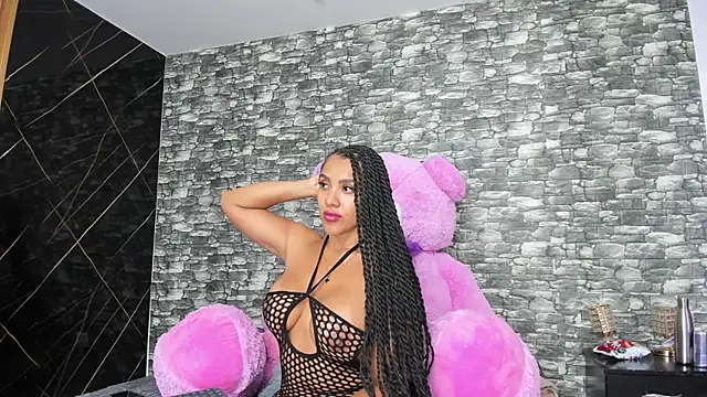 HeidyWillss online show from February 4, 2025, 7:22 pm