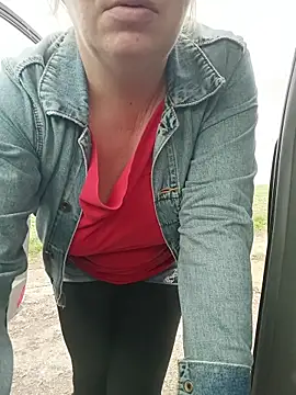 Saysomething3 online show from November 9, 2025, 8:45 am