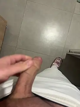 Vld121 online show from March 2, 2025, 7:45 pm