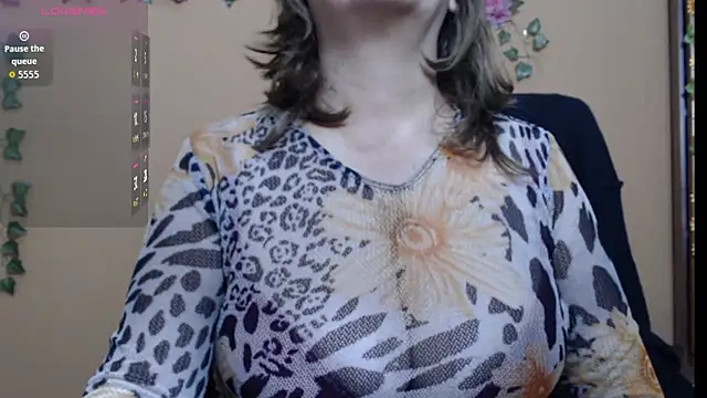 Hellensextits online show from September 14, 2025, 9:19 am