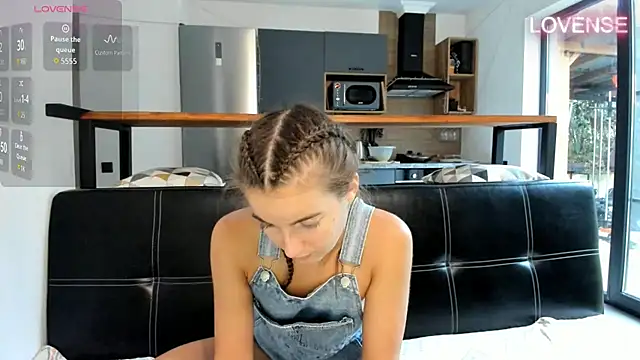 ElizSweet online show from January 15, 2026, 7:02 am