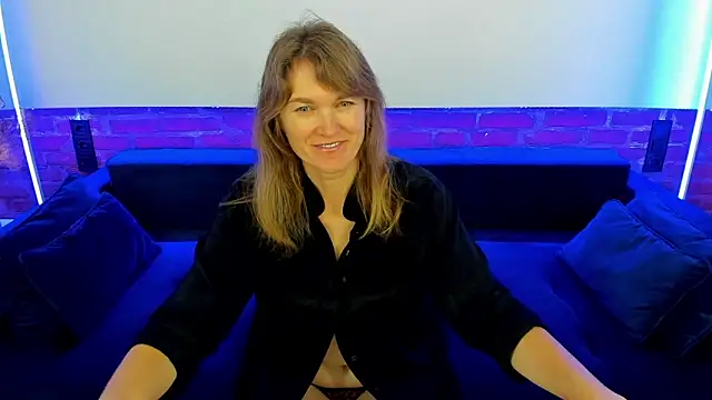 Snapshot of Anabell_xxx chatting on October 12, 2025, 6:01 am Anabell xxx online show from October 12, 2025, 6:01 am