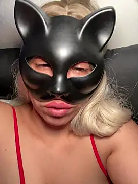 Snapshot of nenalayla chatting on February 23, 2025, 1:10 pm nenalayla online show from February 23, 2025, 1:10 pm