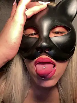 Snapshot of nenalayla chatting on March 4, 2025, 10:46 am nenalayla online show from March 4, 2025, 10:46 am