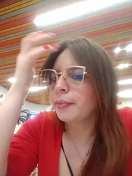lorenitabella online show from May 28, 2026, 9:23 pm