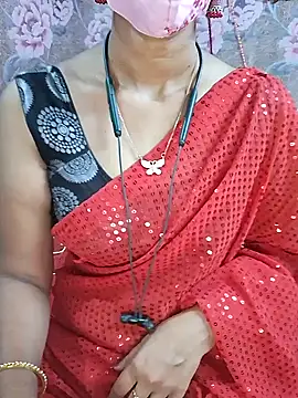 Snapshot of XBHUUME chatting on December 5, 2024, 5:06 pm XBHUUME online show from December 5, 2024, 5:06 pm