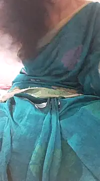 Snapshot of XBHUUME chatting on December 20, 2024, 4:57 pm XBHUUME online show from December 20, 2024, 4:57 pm