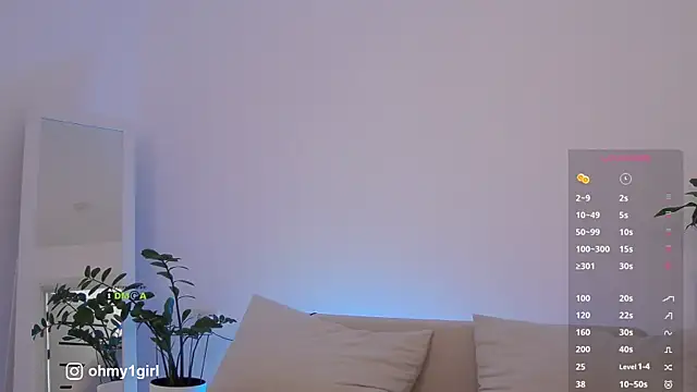 Fallinlove1 online show from November 8, 2025, 8:14 am