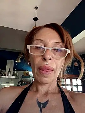 Snapshot of FrozenWaffle chatting on January 12, 2026, 4:12 pm FrozenWaffle online show from January 12, 2026, 4:12 pm